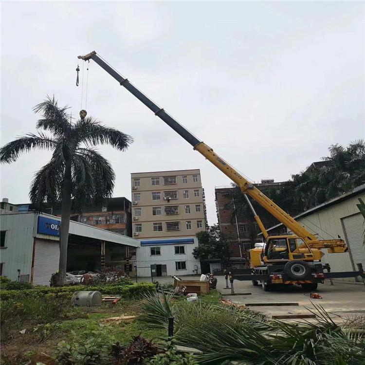 石壁镇12吨吊车出租一天的收费标准是什么