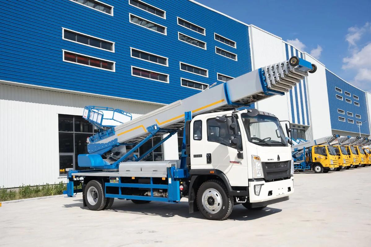 石壁镇出租云梯车高空作业车 建筑垃圾搬运